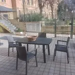 Casa Di Leonardo Lägenhet *